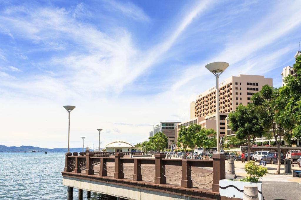Golden Hotel Kota Kinabalu Kültér fotó